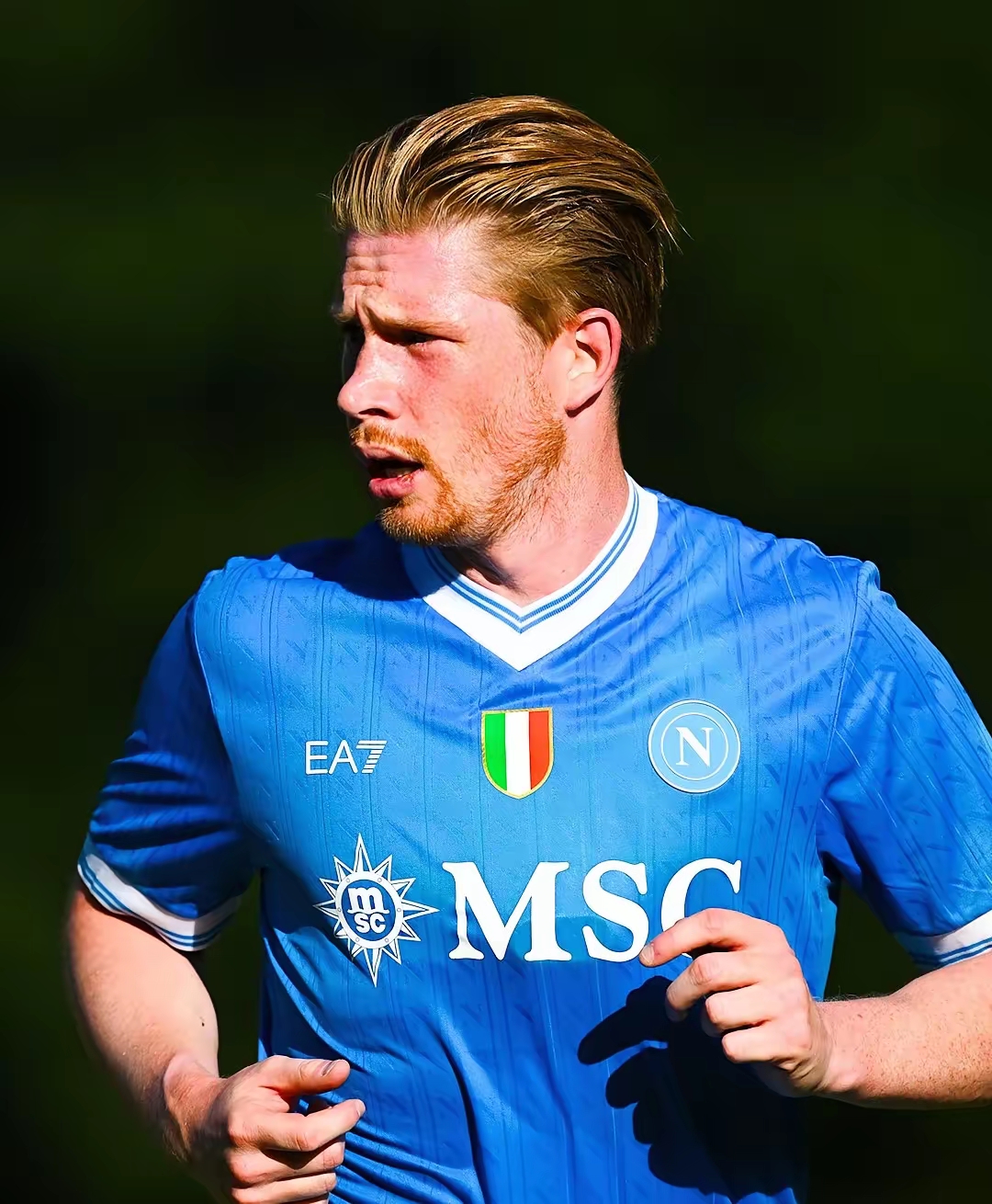 ＂（独家图片）廿三载情牵：李晓勇的婚礼现场 从红地毯到岁月情深