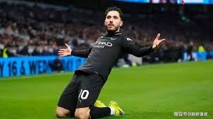 胡明轩战北控14分回顾：首节拉胯一度被杜锋骂 关键时刻遭血帽＂