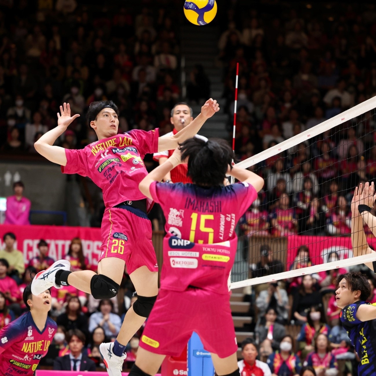 朱艺：德国裁判丹克特来华担任足协杯VAR，高亨进主哨